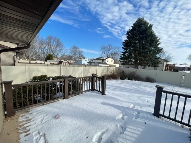 $279,900 | 1008 Mallard Drive, Bradley, IL 60915