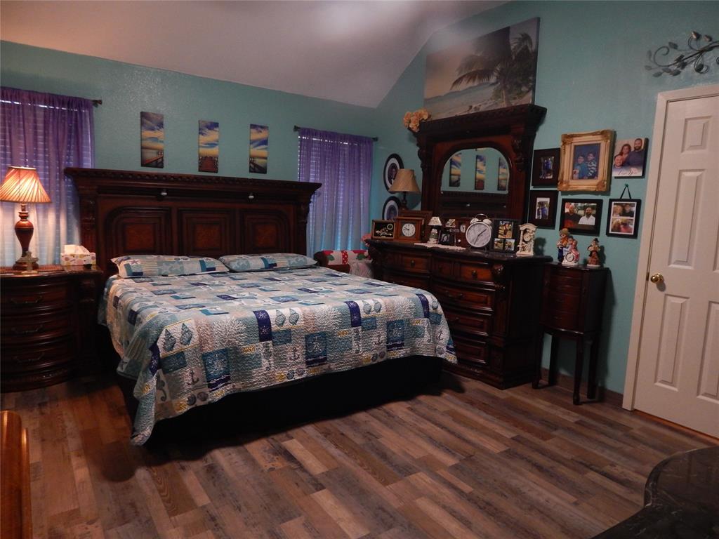 813 Emily Trail Azle, TX 76020 - Photo 20 of 25