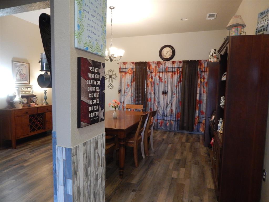 813 Emily Trail Azle, TX 76020 - Photo 3 of 25