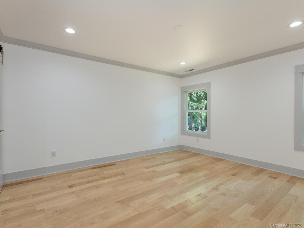 108 Balsam Road Hendersonville, NC 28792 - Photo 22 of 41 Gallery Image 22