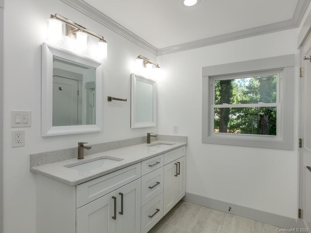 108 Balsam Road Hendersonville, NC 28792 - Photo 27 of 41 Gallery Image 27