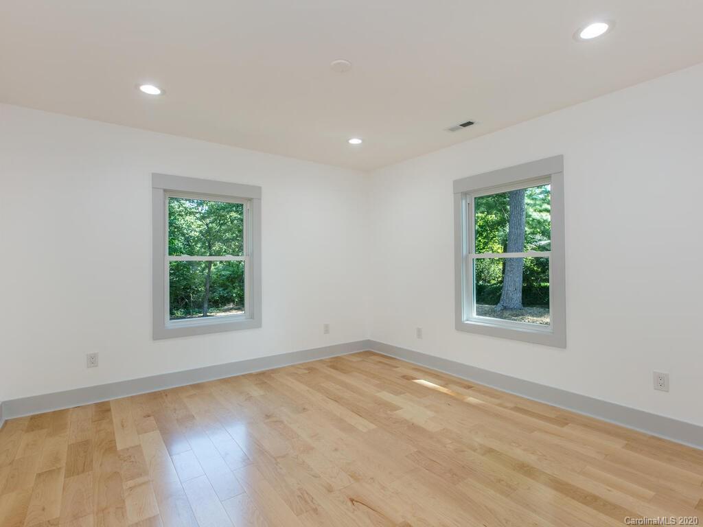 108 Balsam Road Hendersonville, NC 28792 - Photo 29 of 41 Gallery Image 29