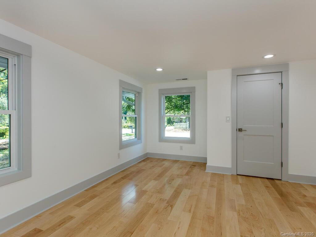 108 Balsam Road Hendersonville, NC 28792 - Photo 34 of 41 Gallery Image 34