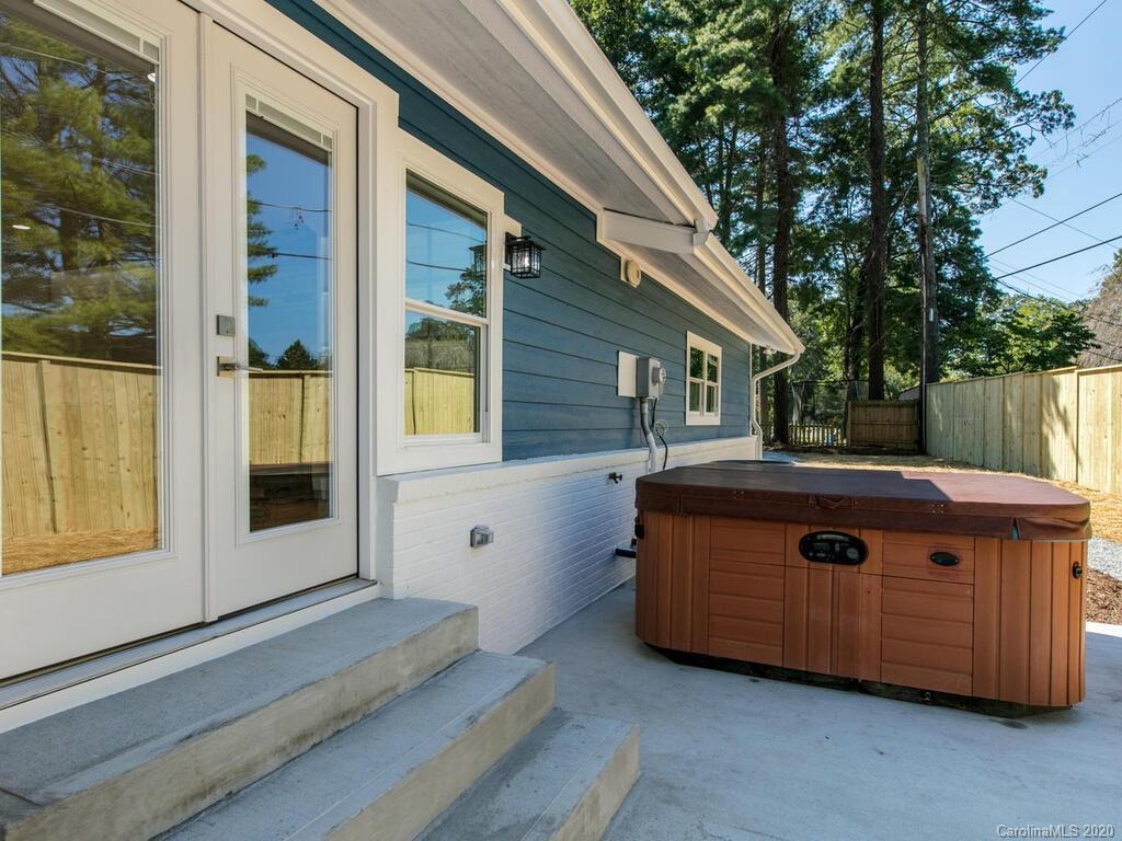 108 Balsam Road Hendersonville, NC 28792 - Photo 38 of 41 Gallery Image 38