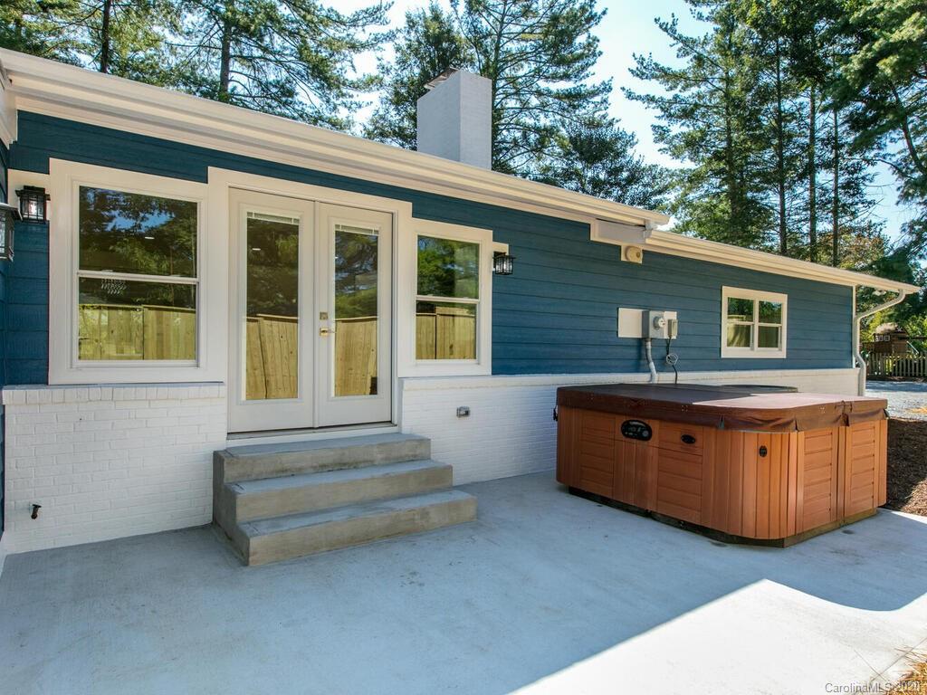 108 Balsam Road Hendersonville, NC 28792 - Photo 39 of 41 Gallery Image 39
