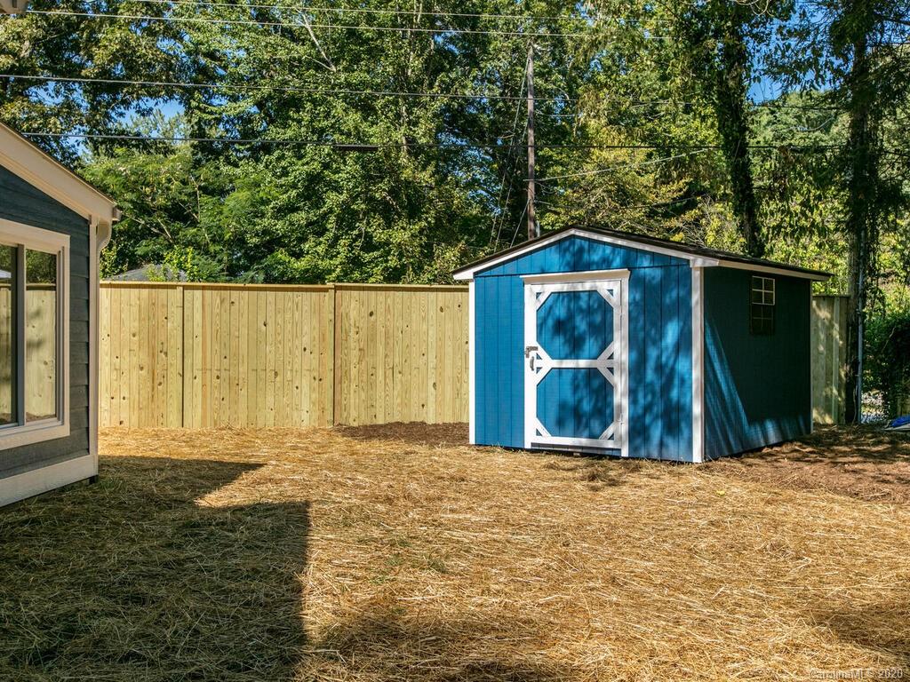 108 Balsam Road Hendersonville, NC 28792 - Photo 40 of 41 Gallery Image 40