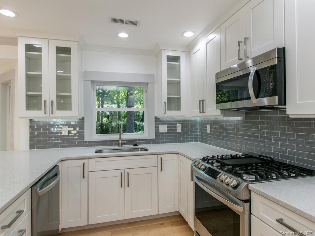 108 Balsam Road Hendersonville, NC 28792 - Photo 8 of 41 Gallery Image 8