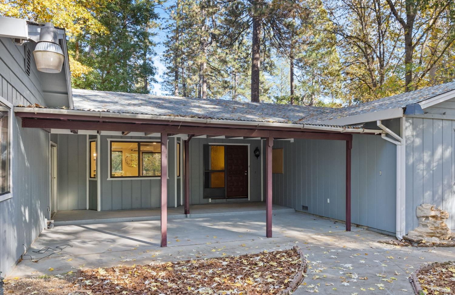 13139 North Meadow View Drive Grass Valley, CA 95945 - Photo 7 of 68