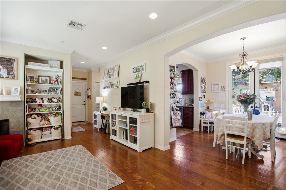 1104 Patel Place Duarte, CA 91010 - Photo 6 of 30