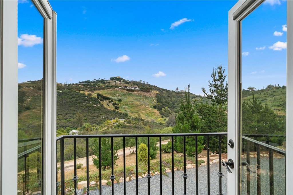 2389 Eric Road Fallbrook, CA 92028 - Photo 11 of 12