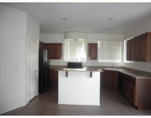 472 Foster Springs Road Las Vegas, NV 89148 - Photo 6 of 25 Kitchen.