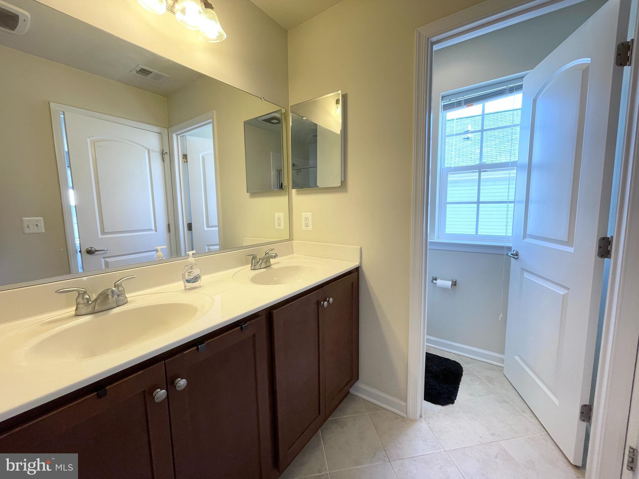 4422 Old Frederick Road Baltimore, MD 21229 - Photo 21 of 39 PRIMARY BATH