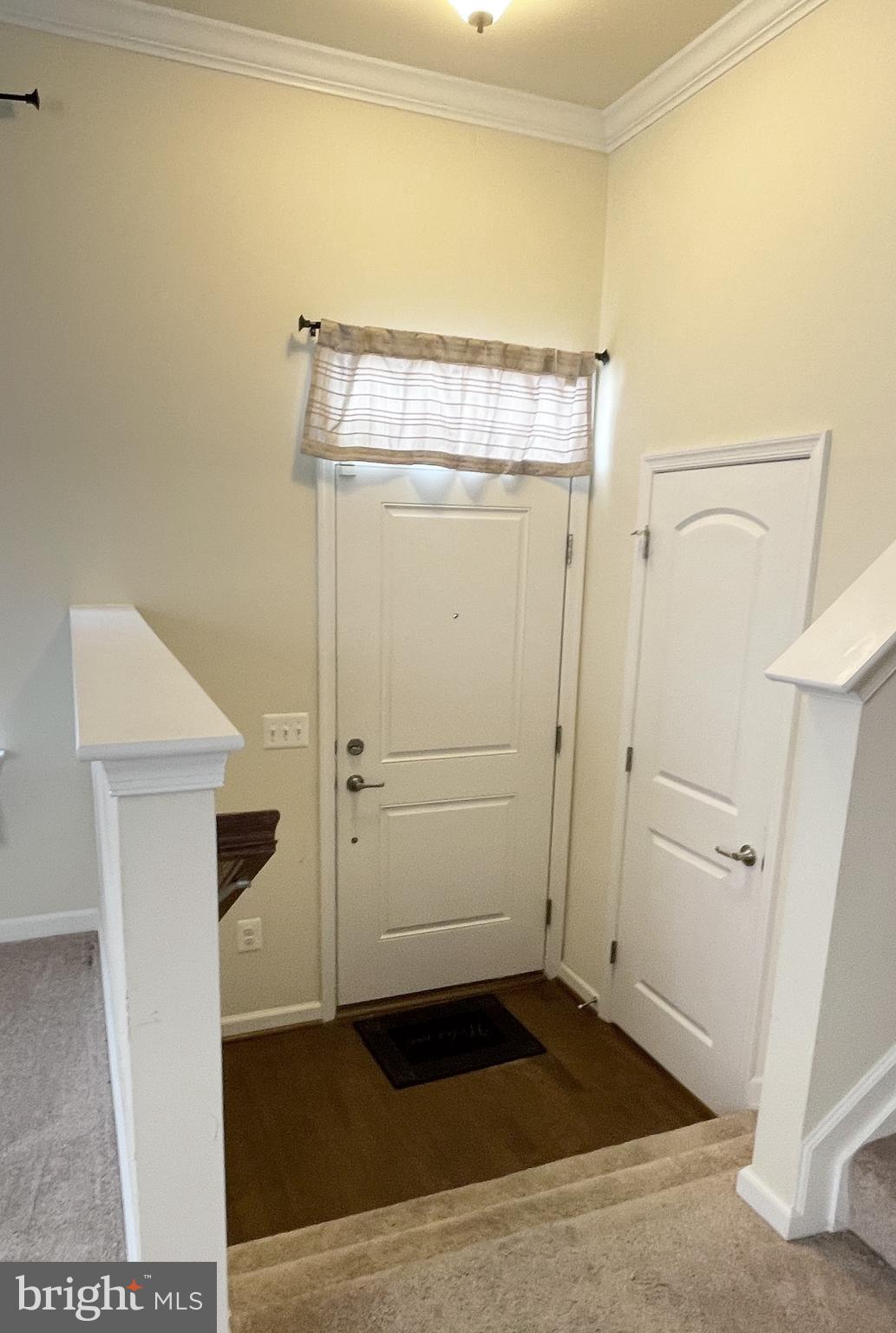 4422 Old Frederick Road Baltimore, MD 21229 - Photo 3 of 39 FOYER/ ENTRY WAY