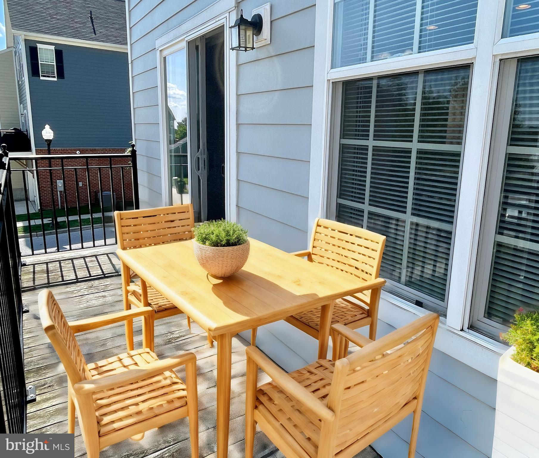 4422 Old Frederick Road Baltimore, MD 21229 - Photo 36 of 39 VIRTUAL STAGING-DECK OFF OF KITCHEN