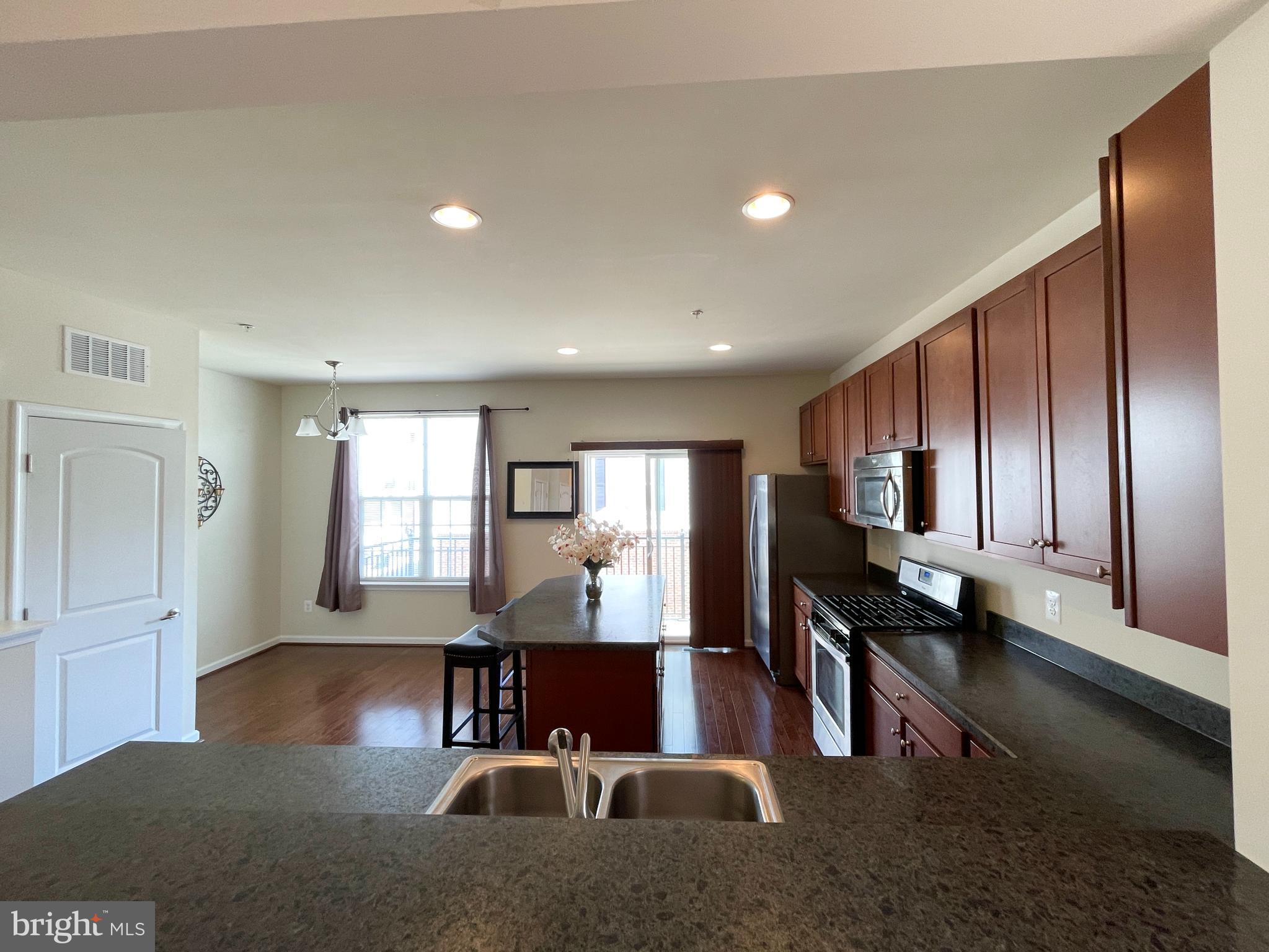 4422 Old Frederick Road Baltimore, MD 21229 - Photo 8 of 39 KITCHEN