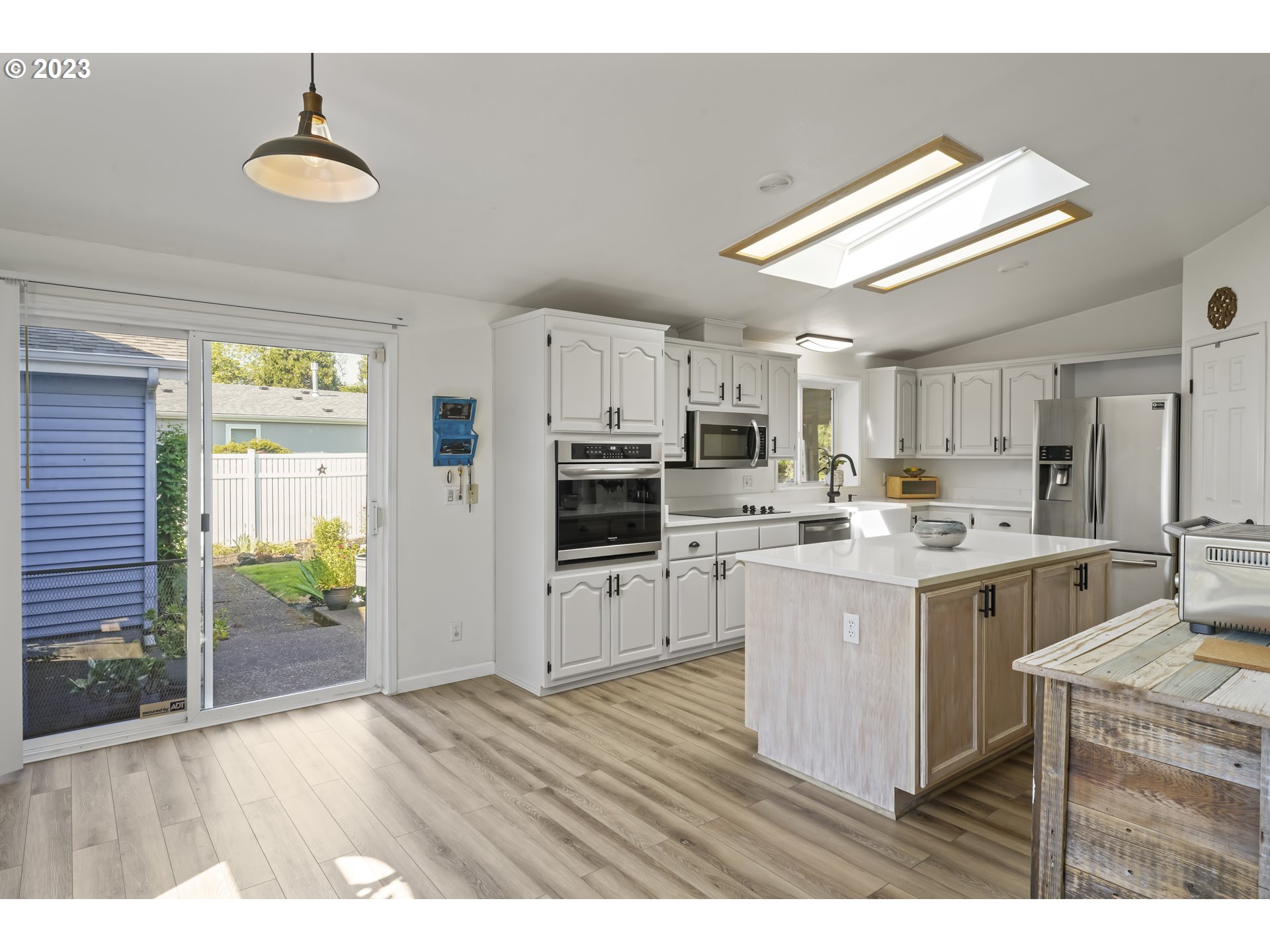 2580 Lansdown Road Eugene, OR 97404 - Photo 14 of 46 Gallery Image 14