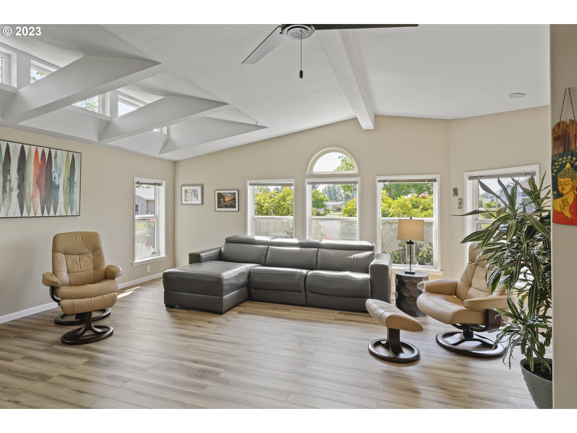 2580 Lansdown Road Eugene, OR 97404 - Photo 15 of 46 Gallery Image 15