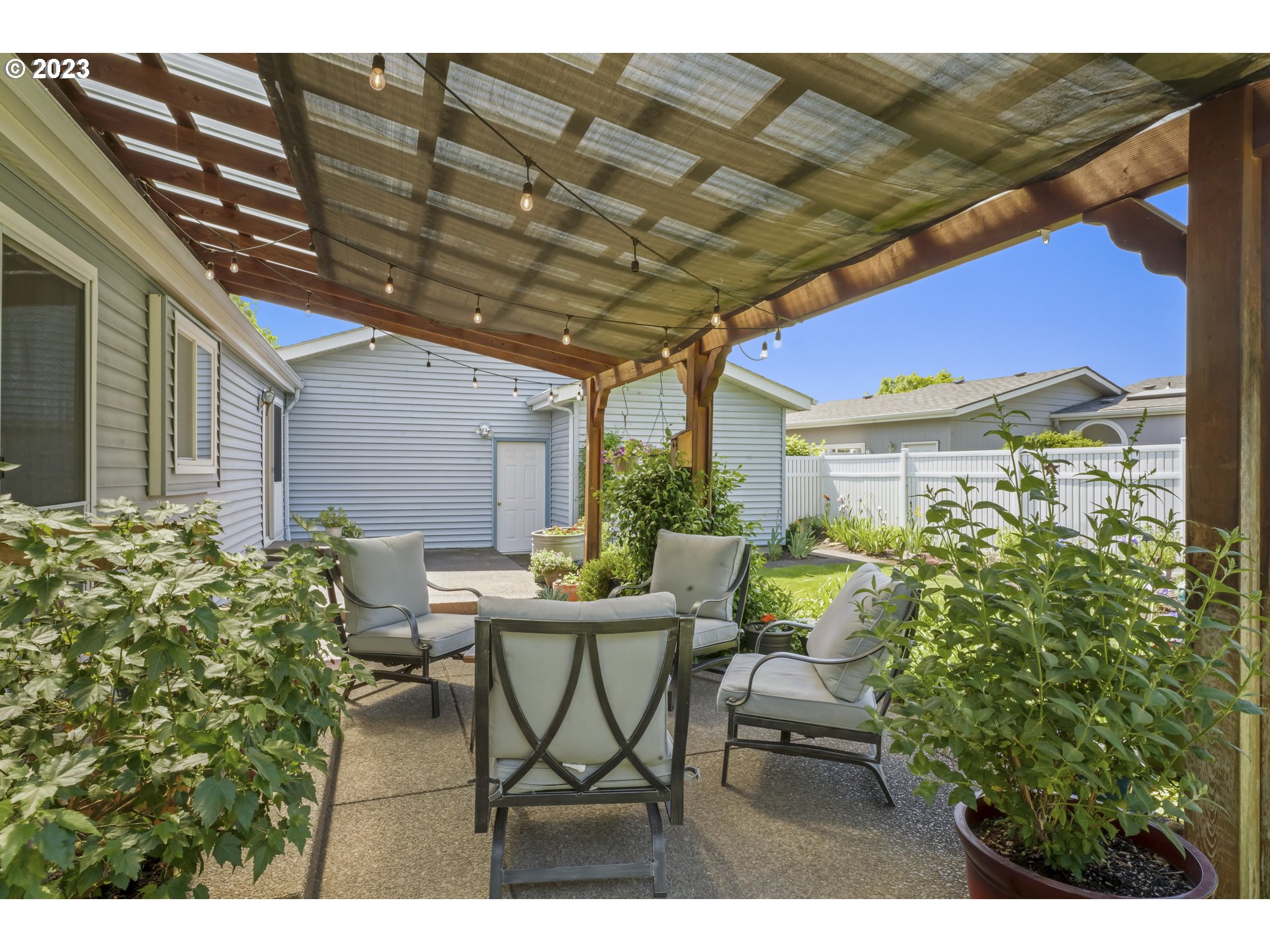 2580 Lansdown Road Eugene, OR 97404 - Photo 37 of 46 Gallery Image 37