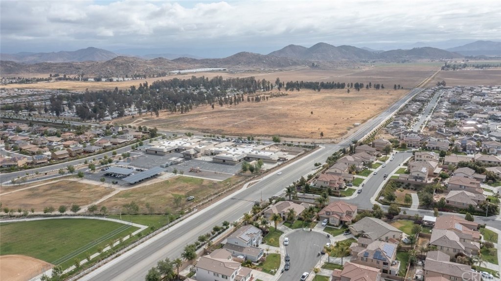 29350 Brockton Circle Menifee, CA 92584 - Photo 37 of 40