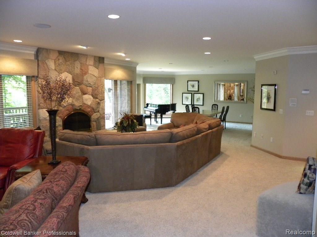 26219 Northpointe Farmington Hills, MI 48331 - Photo 24 of 31