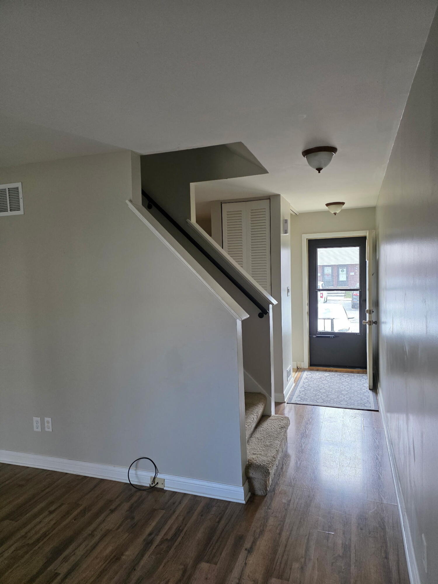 342 West Anderson Street Crown Point, IN 46307 - Photo 4 of 26 1500x2000