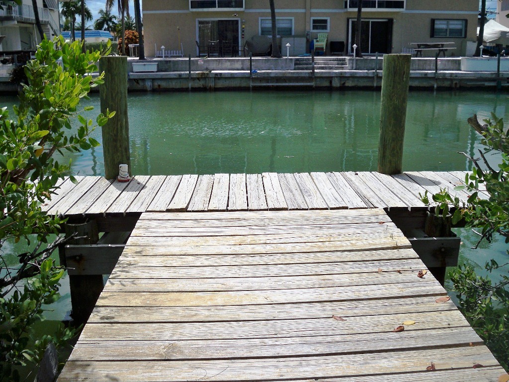 329-331 Sombrero Beach Road Marathon, FL 33050 - Photo 2 of 8 Dockage