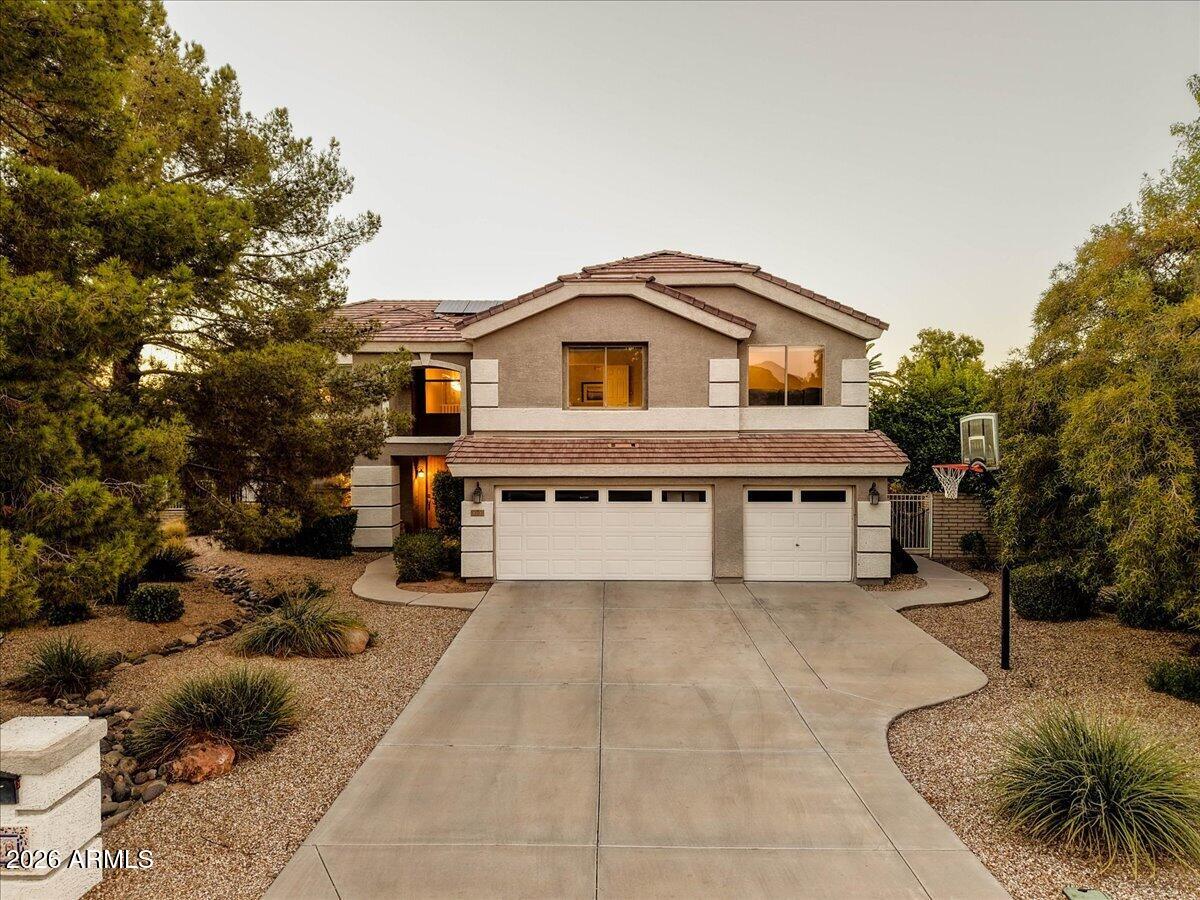 120 West Southern Hills Road Phoenix, AZ 85023 - Photo 1 of 67 Welcome Home