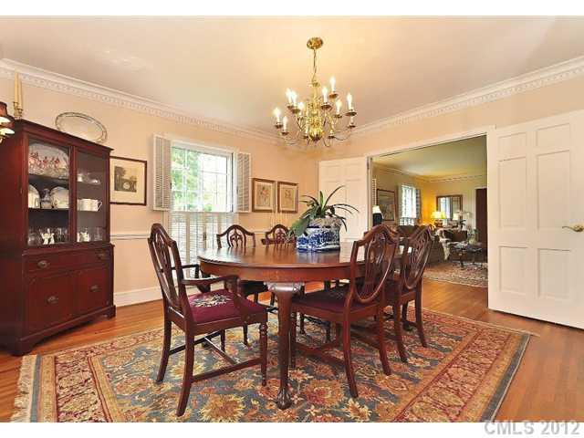 2137 Queens Road East Charlotte, NC 28207 - Photo 4 of 16 Gallery Image 4