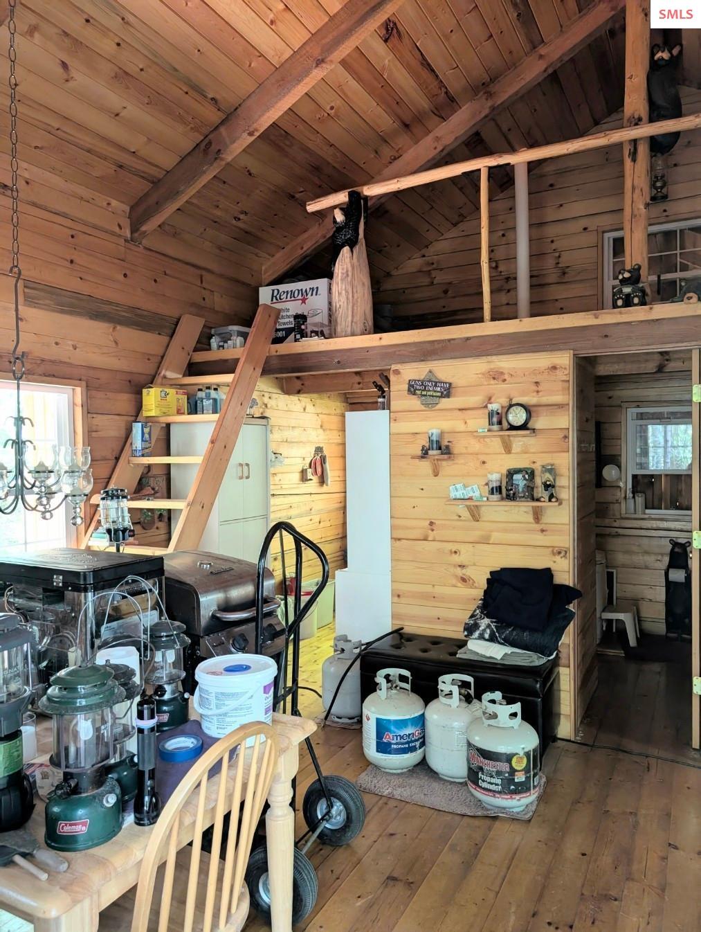 1628 Morris Road Naples, ID 83847 - Photo 8 of 37 Gallery Image 8