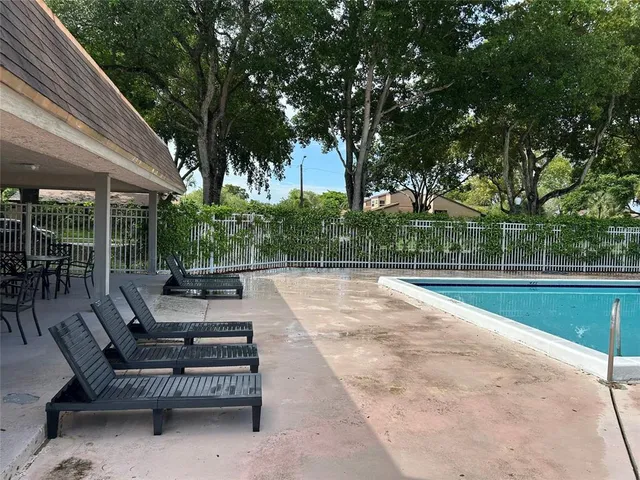 $2,300 | 3571 Northwest 94th Avenue, Unit 3571, Sunrise, FL 33351