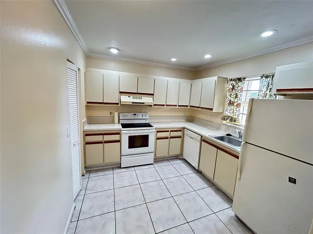 $2,300 | 3571 Northwest 94th Avenue, Unit 3571, Sunrise, FL 33351