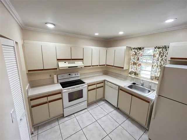 $2,300 | 3571 Northwest 94th Avenue, Unit 3571, Sunrise, FL 33351