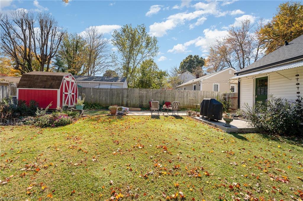 722 Forrest Street High Point, NC 27262 - Photo 9 of 28