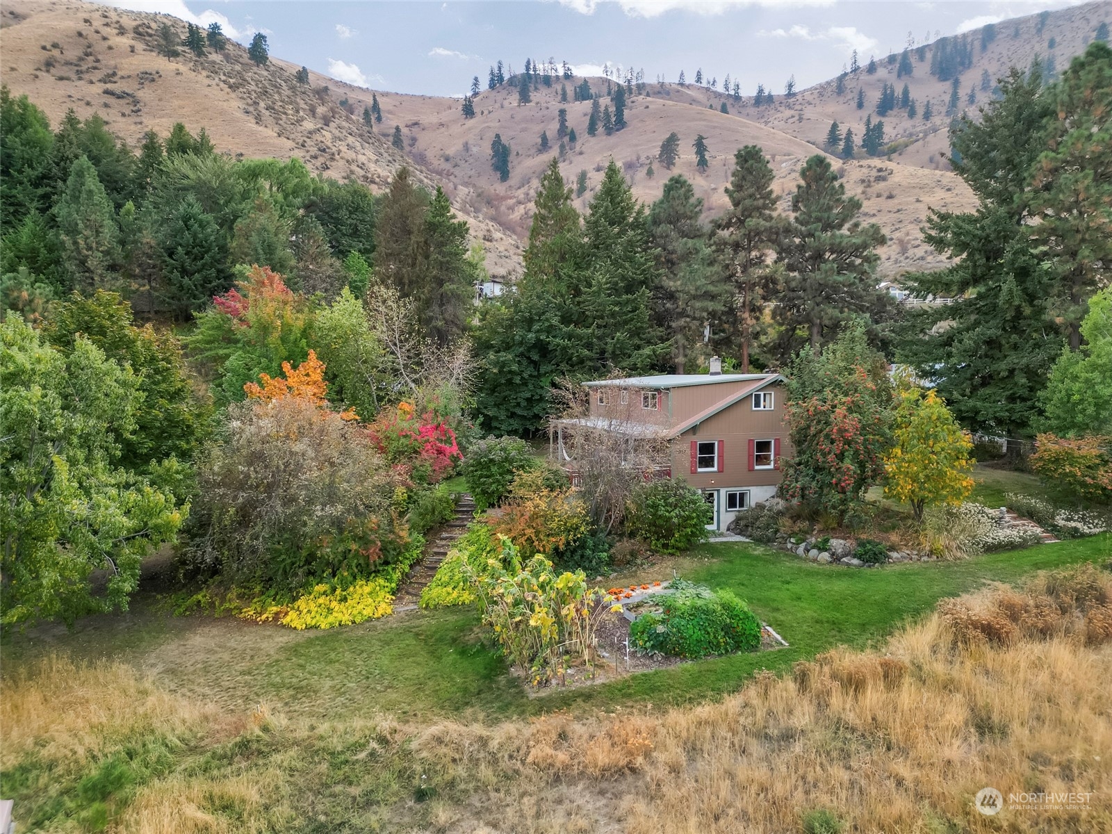 2919 Number 1 Canyon Road Wenatchee, WA 98801 - Photo 1 of 40 Gallery Image 1