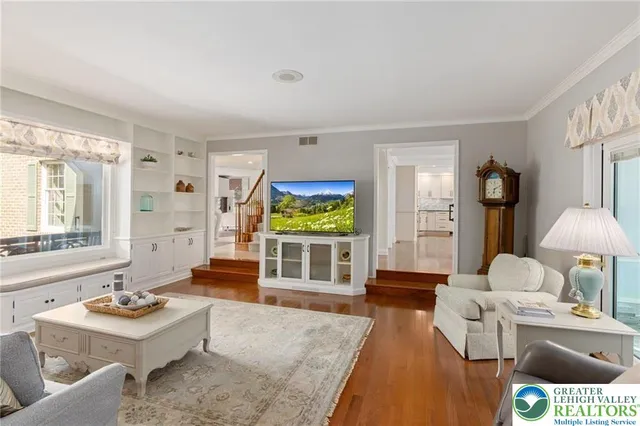 $895,000 | 3045 Sheffield Drive, Emmaus, PA 18049