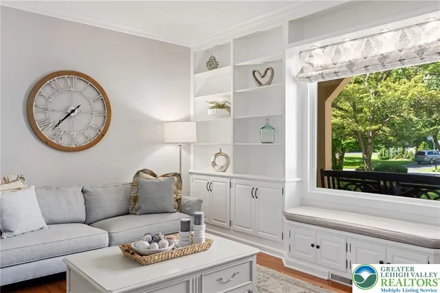 $895,000 | 3045 Sheffield Drive, Emmaus, PA 18049