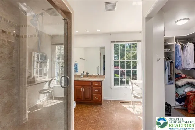 $895,000 | 3045 Sheffield Drive, Emmaus, PA 18049