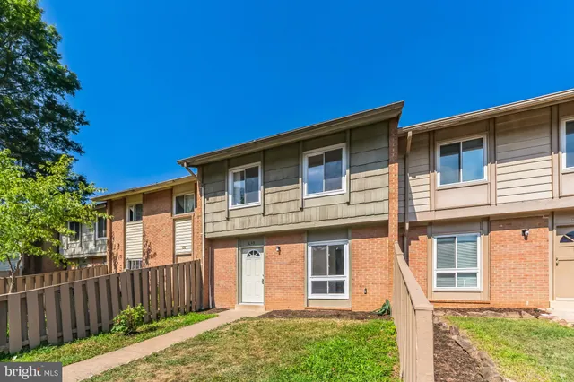 $2,445 | 630 Clearwater Court, Herndon, VA 20170