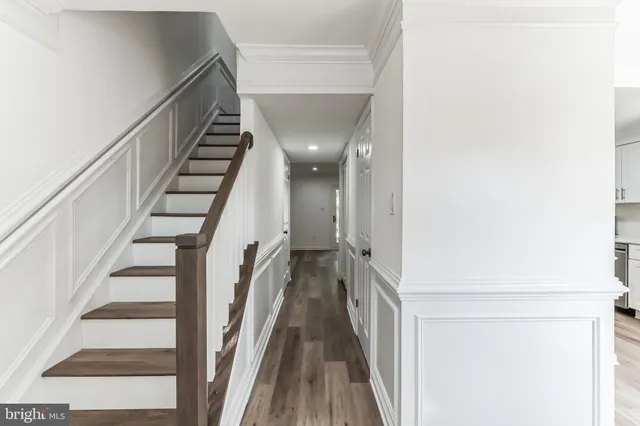 $2,445 | 630 Clearwater Court, Herndon, VA 20170