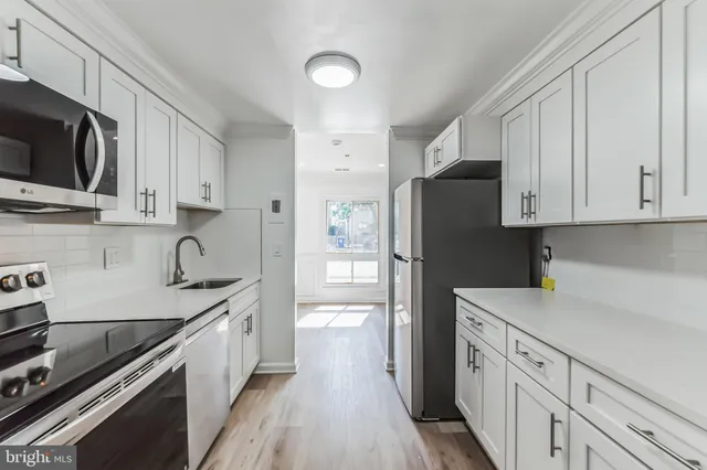 $2,445 | 630 Clearwater Court, Herndon, VA 20170