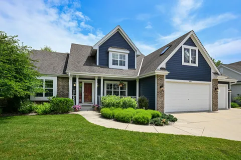 $735,000 | 1952 Blackhawk Drive, Grafton, WI 53024