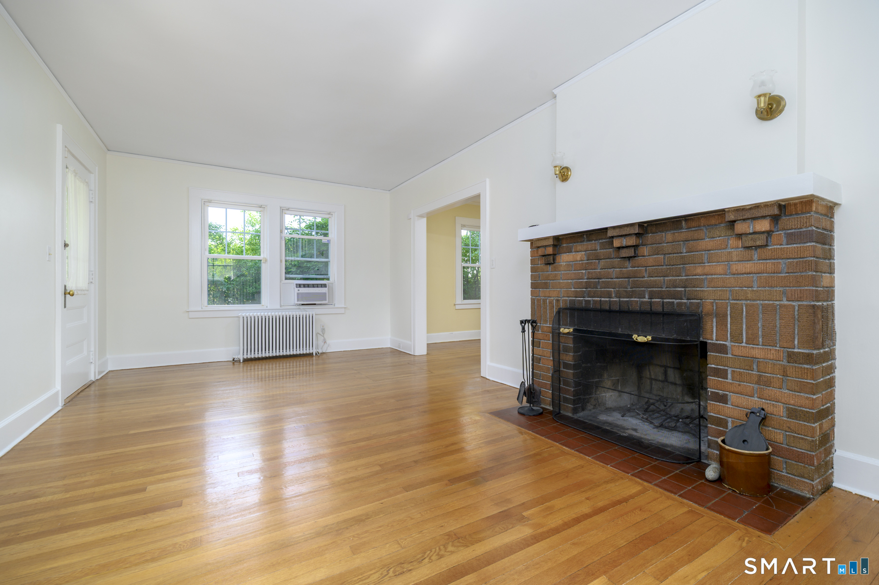 16 Vine Road Stamford, CT 06905 - Photo 3 of 13