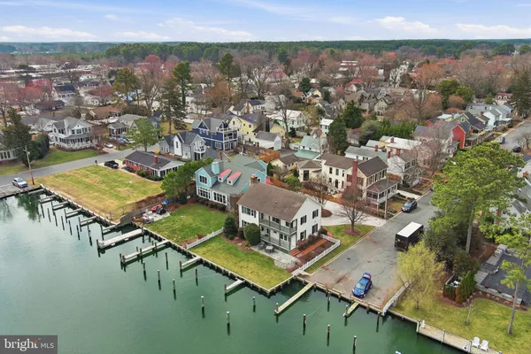 $1,885,000 | 222 East Chestnut Street, St. Michaels, MD 21663