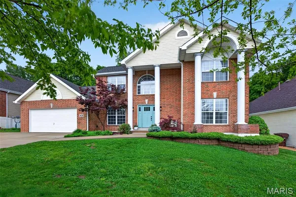 $500,000 | 431 Scenic Drive, St. Peters, MO 63376