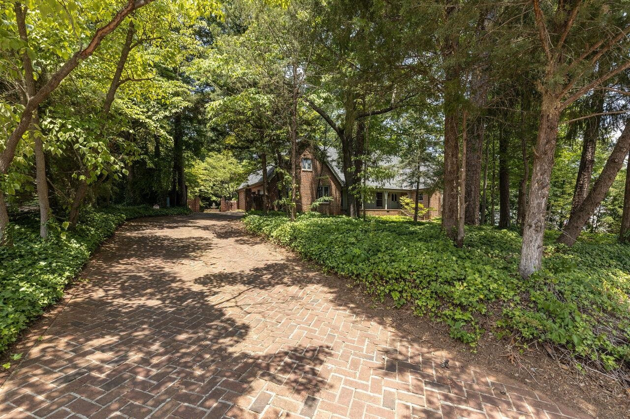321 Buncombe Street Raleigh, NC 27609 - Photo 2 of 48 Photo 2