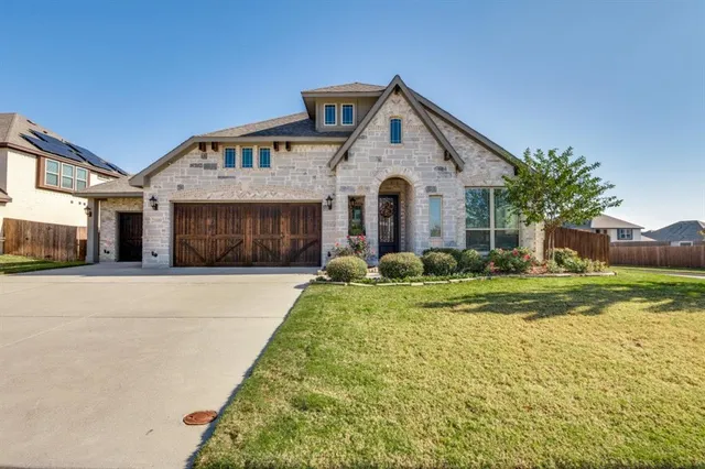 $499,000 | 2100 Homestead Drive, DeSoto, TX 75115