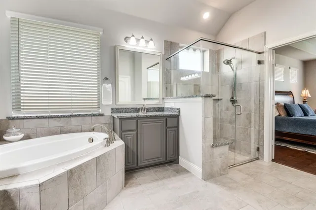 $499,000 | 2100 Homestead Drive, DeSoto, TX 75115