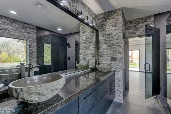 $5,395,000 | 4255 Highway 168, Moapa, NV 89025