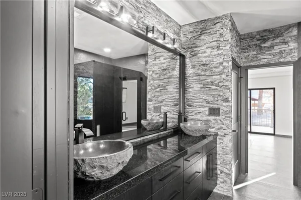 $5,395,000 | 4255 Highway 168, Moapa, NV 89025