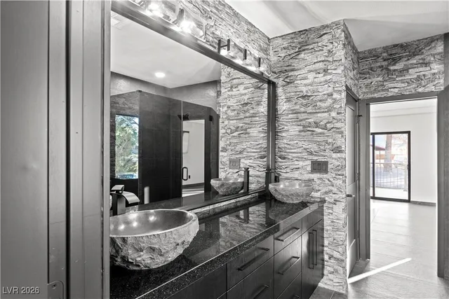 $5,395,000 | 4255 Highway 168, Moapa, NV 89025